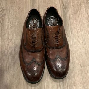 Rockport leather wing tip tan shoes